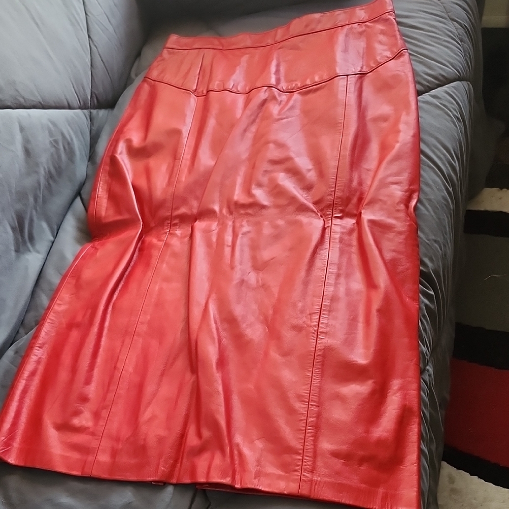 Red Knee-length Pencil Skirt for Cocktail Night Out